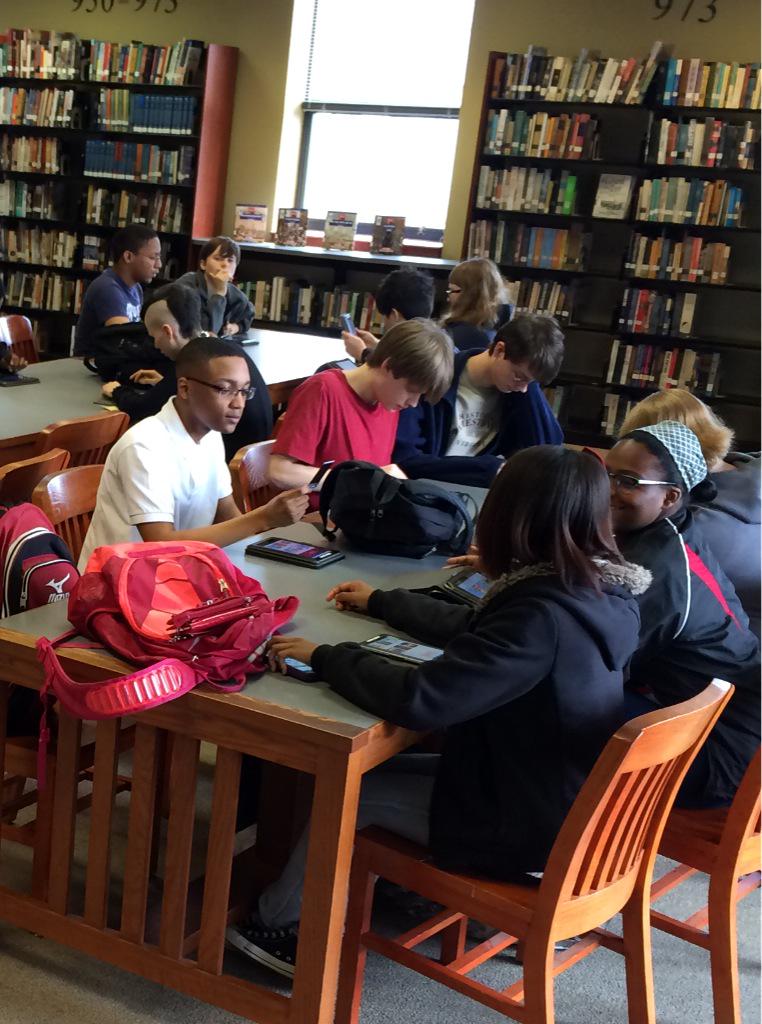 LibrarySVHS's tweet photo. #TBT to last month's book club meeting. We used Nook Colors to explore the digital collection in OverDrive! #jefcoed http://t.co/rMUQkhnM6E