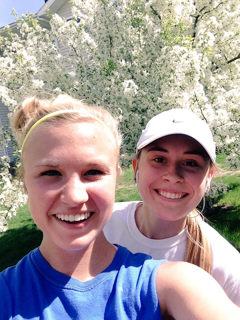 caitswenson's tweet photo. first of many runs with one of my future roomies! 😄💪🏻 @AbbyAdams16 http://t.co/66bkjuHNkR