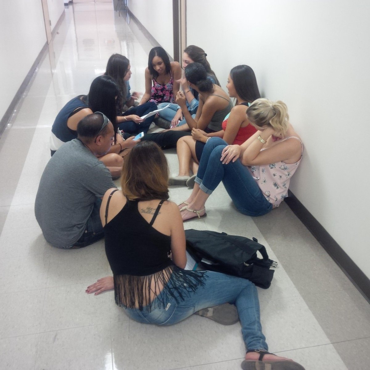 ProfOrtizCSUN's tweet photo. Just love my class!! They work so hard! #Veryproud http://t.co/4ZofDlR1Fk