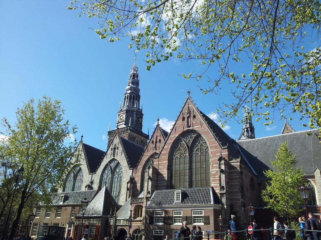 mcdfrago's tweet photo. #Amsterdam est toujours aussi belle et sereine sous le soleil http://t.co/3YhKprdPSe