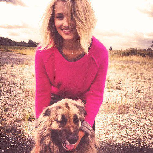 Happy Birthday Dianna Agron 
you are our little sunshine 