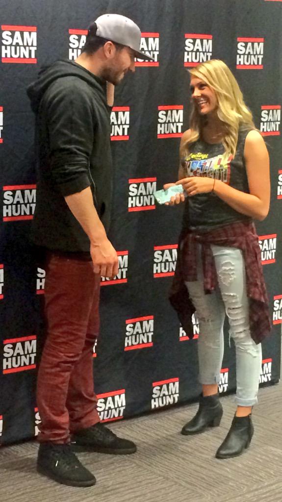 hayleythoen's tweet photo. #tbt to @SamHuntMusic swooning over me every time we hang... #getittogethersam #wearejustfriends http://t.co/4m6dfIEvA3
