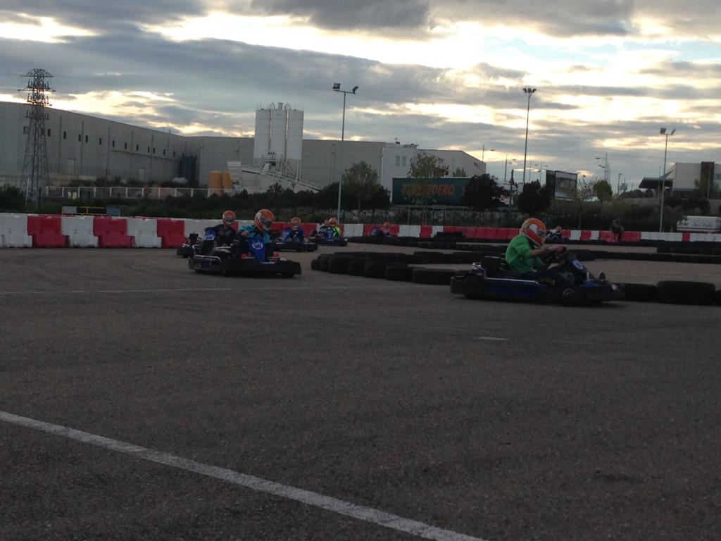 KartingSanPablo's tweet photo. #ViernesKSP http://t.co/ZLDVA1N7FH