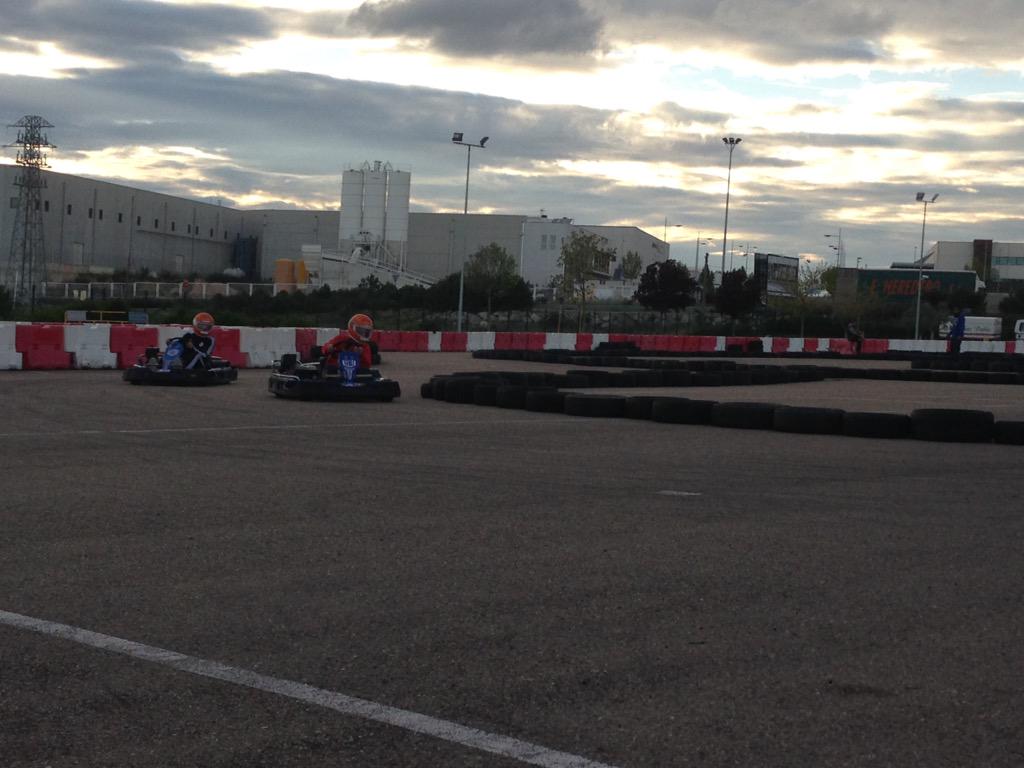 KartingSanPablo's tweet photo. #ViernesKSP http://t.co/ZLDVA1N7FH