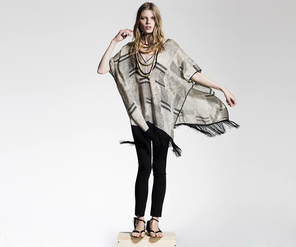 kisanstore's tweet photo. Stunning #poncho by #GiadaForte to celebrate #Spring, available #Kisan http://t.co/L5HEHgOirG