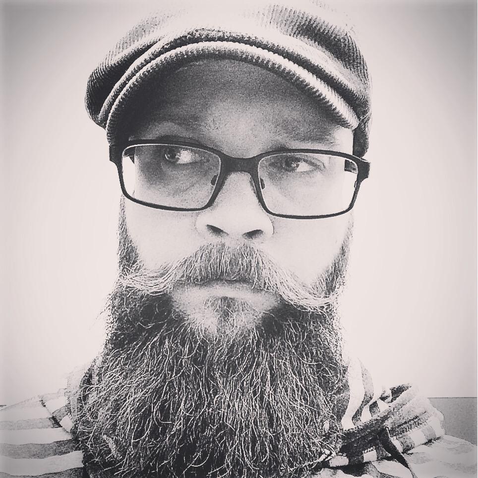 fenrikHermansn's tweet photo. Another shameless selfie... #Beard #beardwithme #beardgang #beardlife #beardbros #beardclubformen #holdfastgrowslow http://t.co/T9AQ6nRNL0