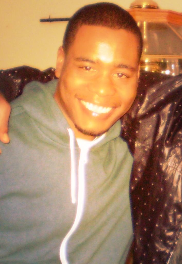 McCraryCharity's tweet photo. Happy Bday Ben @SarahDeAun @QuincyMcCrary @MrChuckHeat @leejmac76 anybody got a # on him? http://t.co/uXs0eRtll0