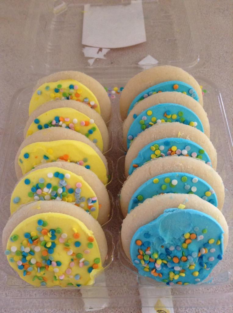 Emma_Danika's tweet photo. these will forever have my heart *hint hint to future bf* http://t.co/pJnISpYckj