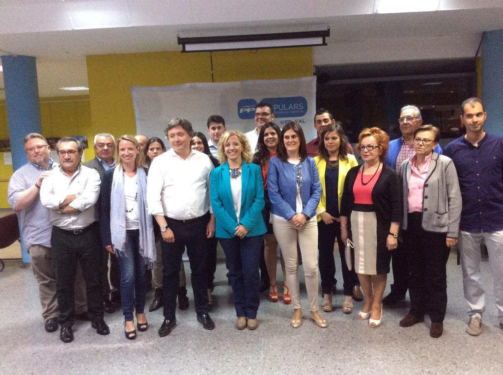 eduardoovejeroa's tweet photo. @mersanmon @PP_Puzol el presente y futuro de Puzol junto a @LuisStamaria el Conseller más "Valenciano" #entretots http://t.co/2ifAvBDdWw