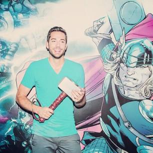 TvTamlyn's tweet photo. What a good looking thor #chuck #thor #chuckster #chuckme #chuckmovie #chuck2015. #awesome http://t.co/x1VAp00zr5