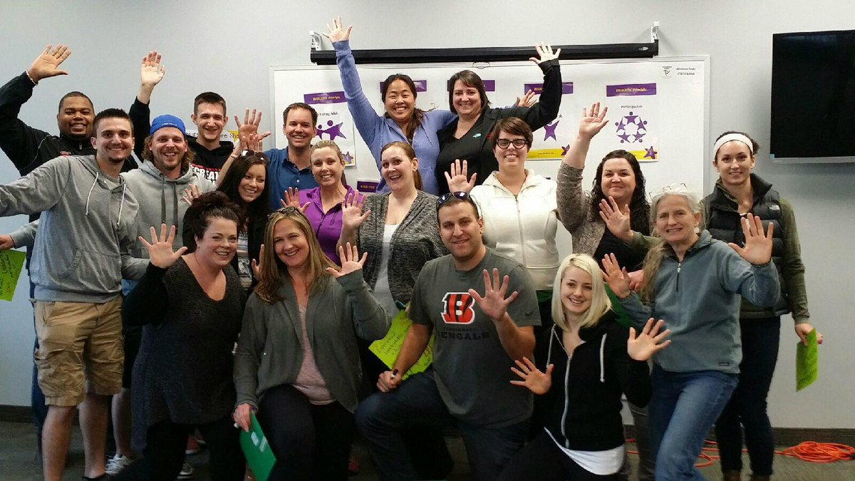 HIGHFIVE_ON's tweet photo. Congrats to all the new @HIGHFIVE_Canada Trainers!#BestWay2Play #kids #programs #sport #recreation #childcare http://t.co/blEnRGUzEg