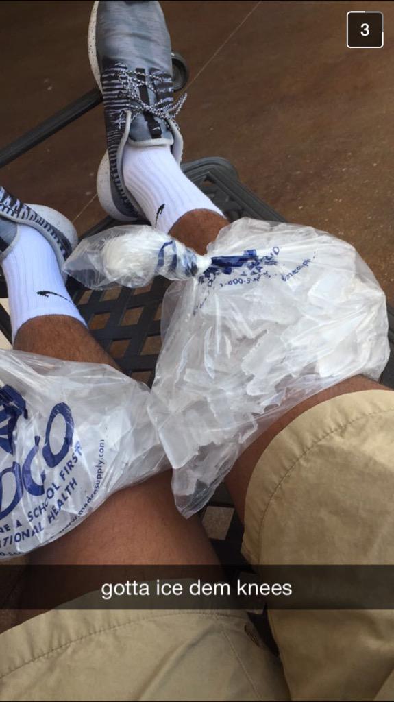 mitch_freeman12's tweet photo. @denverprigmore @andygauer @davesamsteve see, I even got my kampers to do it like me. #BagsOfIce http://t.co/vG92ltbA0O