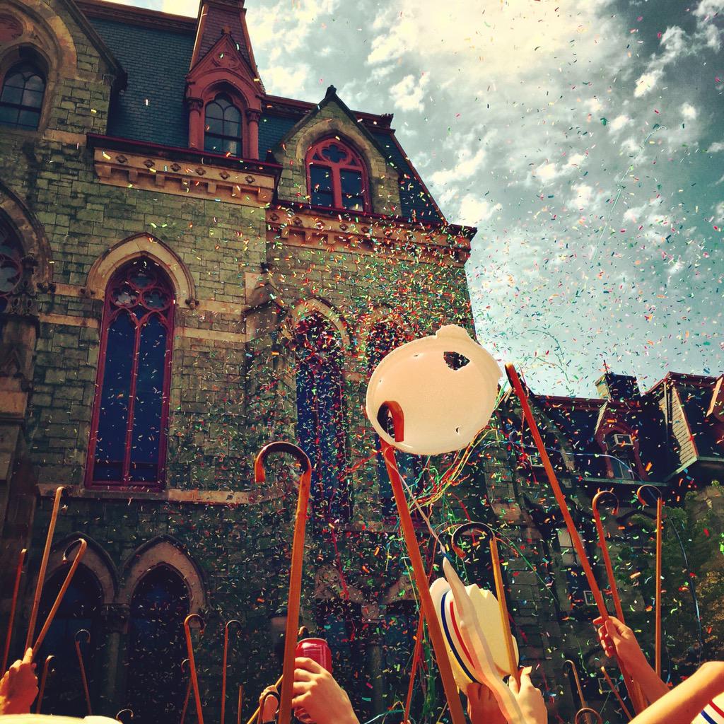 msericaligenza's tweet photo. aaaaaand now I'm a senior. #what #HeyDay100 http://t.co/qOqlrKL6YP