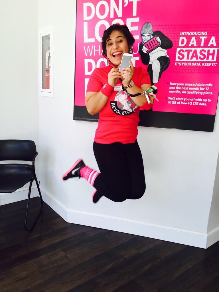 MdTmobiles's tweet photo. Alcatel astro launch #MakeItPop http://t.co/ZaShUmgRUi
