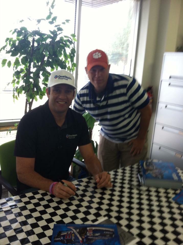  to meeting one of my fav drivers Happy Birthday Elliott! 