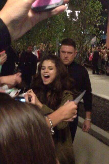 gomezstime's tweet photo. When selena gomez sees her fans http://t.co/IEbK5r2VrA