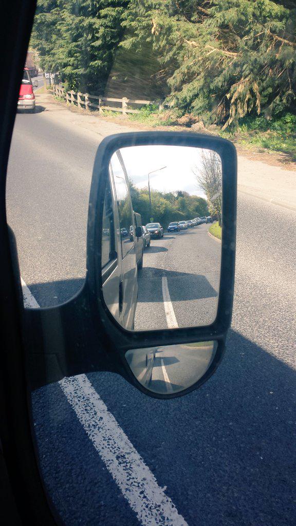the_dorce's tweet photo. Living in Wexford. Working in Kilkenny #commuter #newross #traffic #halffive #guaranteed http://t.co/YRlrMZ8eUD