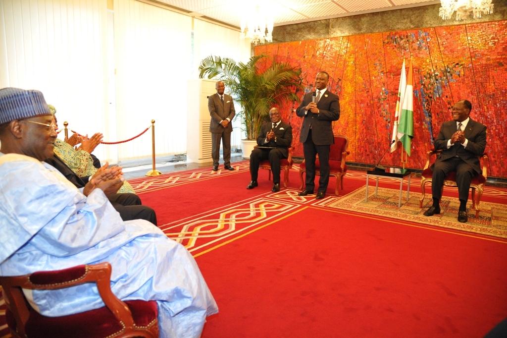 Ceschod's tweet photo. Le Pan @SOROKGUILLAUME qui conduisait la délégation a présenté ses hôtes au PR @adosolutions #CIV2015 #CMR #ci225 http://t.co/JIlxL4CKMI