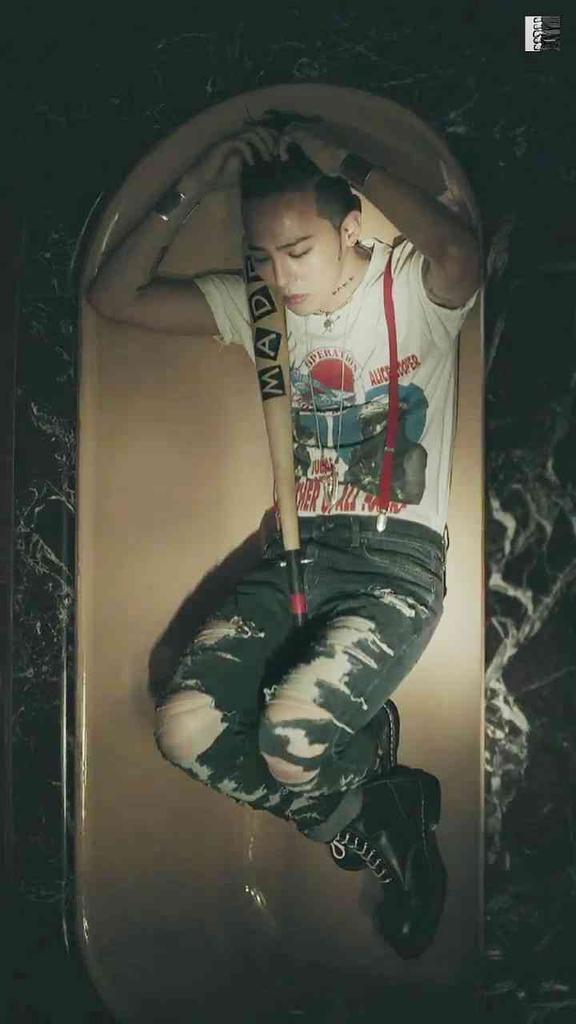 chenzouyan's tweet photo. #BIGBANGisBack #LOSER #BAEBAE  #MADE #gdragon http://t.co/PghscM7hIg