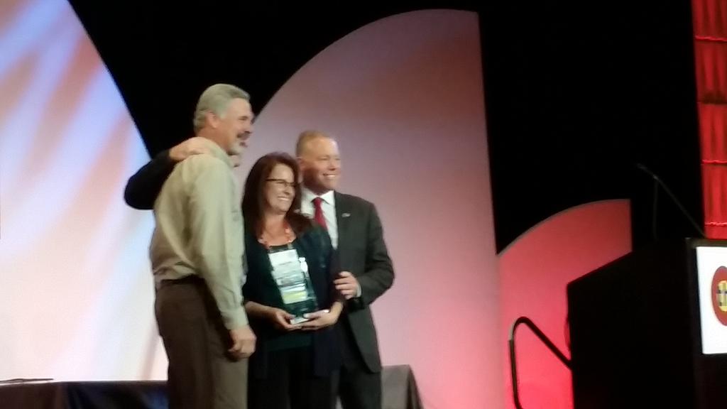 DavidPettyTX157's tweet photo. @PostNet_Thrive  Franchisees of the Year!  #pnthrive15 http://t.co/QZ6B5MedDR