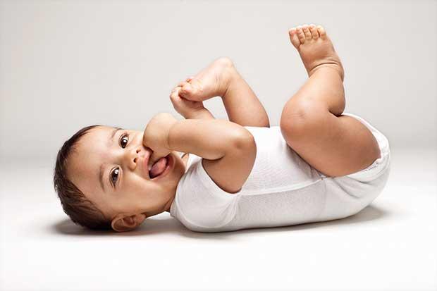 TheSun's tweet photo. Fury over 'sickening' high heels for babies http://t.co/1YafhEogbz http://t.co/HI63Ub8ZOO