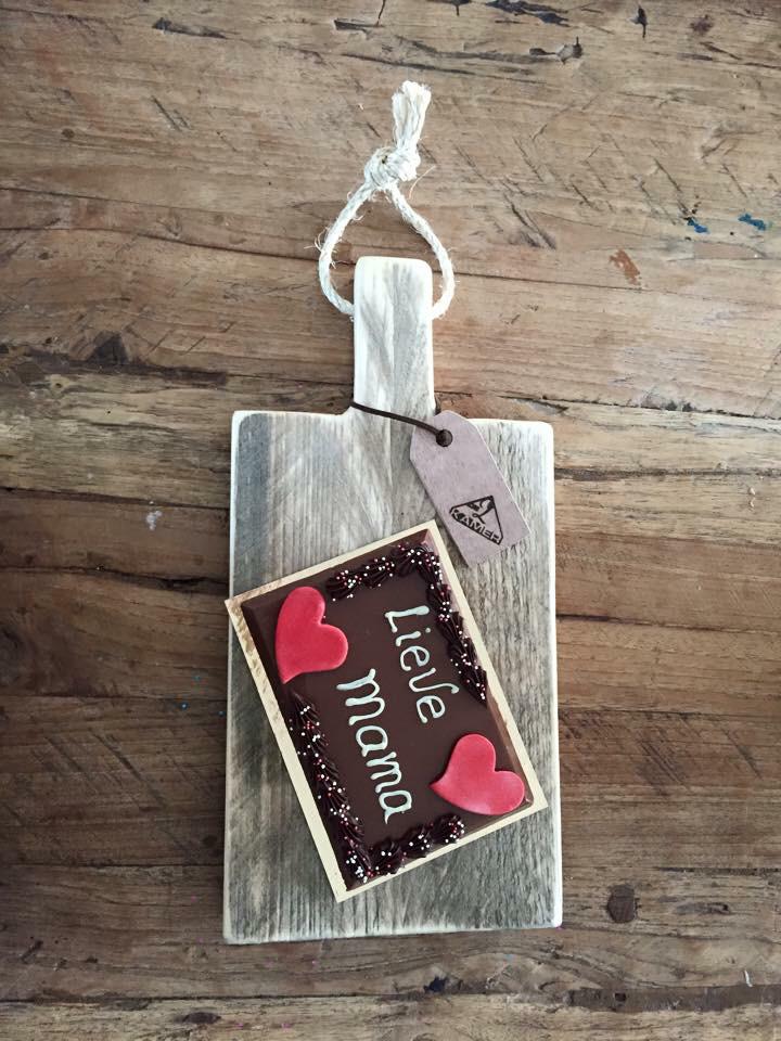 robuust's tweet photo. Leuk voor Moederdag. Tapas plank met chocolade... Gaan op bestelling http://t.co/oMlF0EG3Lx