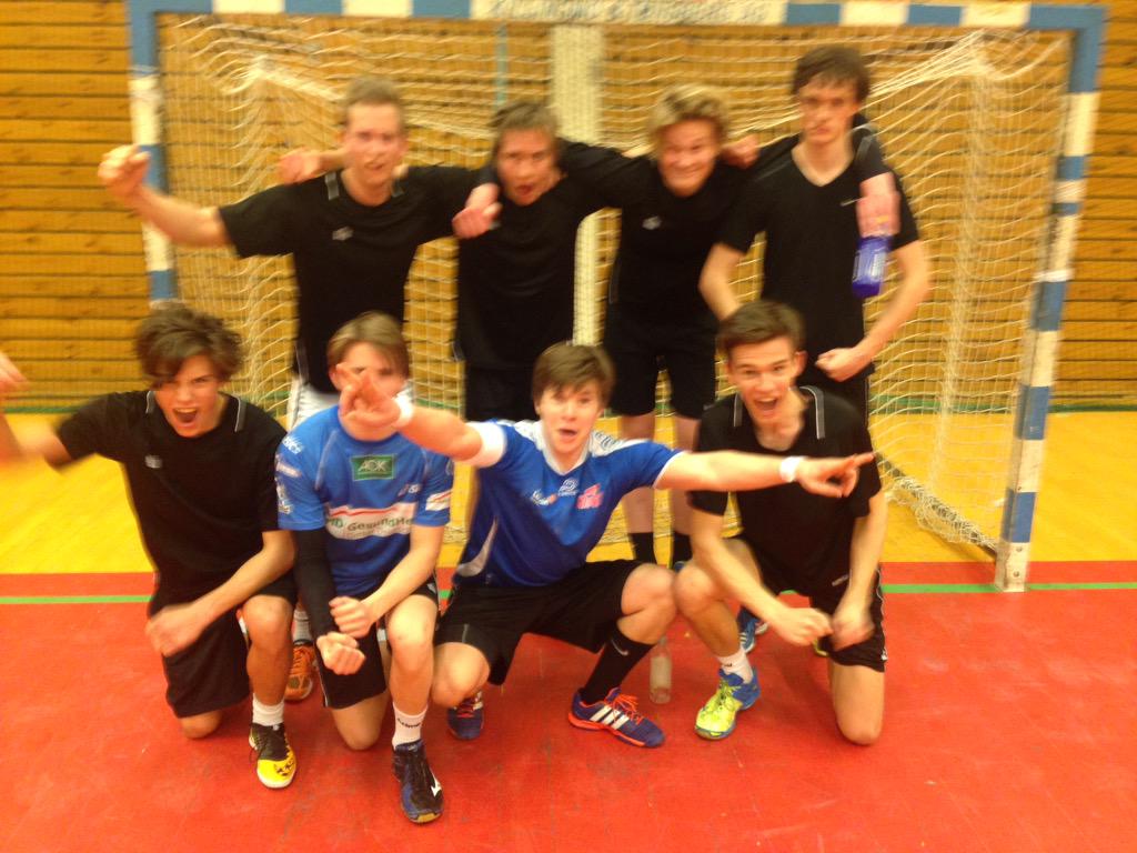 Haslum98's tweet photo. Siste trening med Haslum G98 er gjennomført! 

Vinnerlaget fra dagens fotballturnering: http://t.co/ihLoFzqTGv
