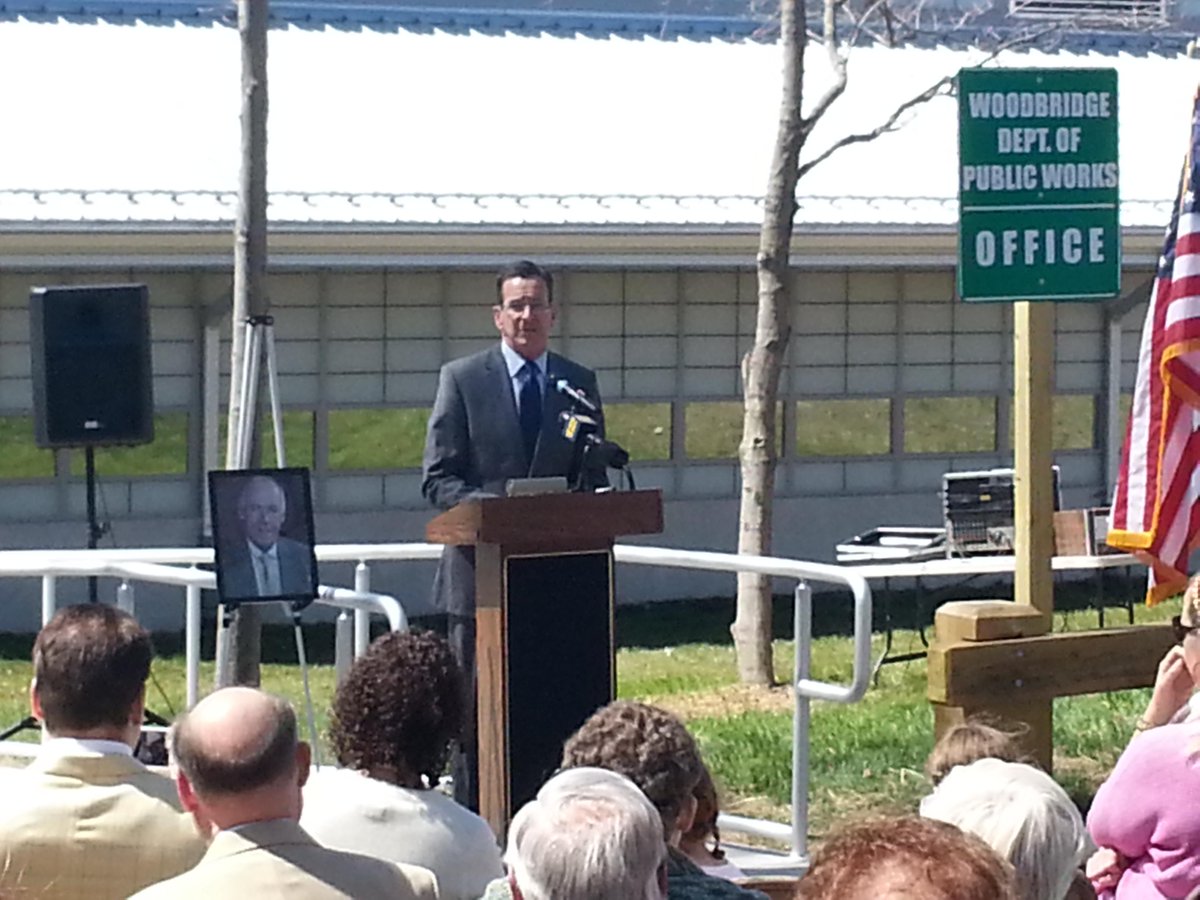 PDSECinc's tweet photo. Governor Dannel Malloy speaking at the ribbon cutting ceremony for the Woodbridge Public Works Building.  #PDSBuilt http://t.co/HRnwzvBRXh