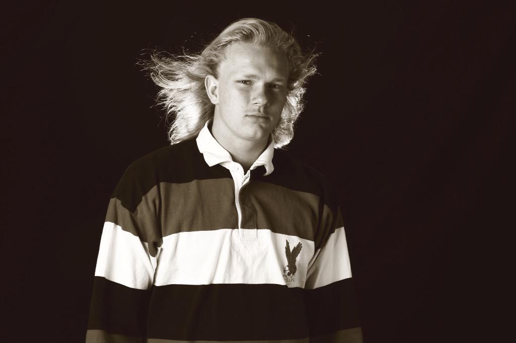 jlongswagstatus's tweet photo. HMU for senior portraits! 😂 http://t.co/FYldrHpW85