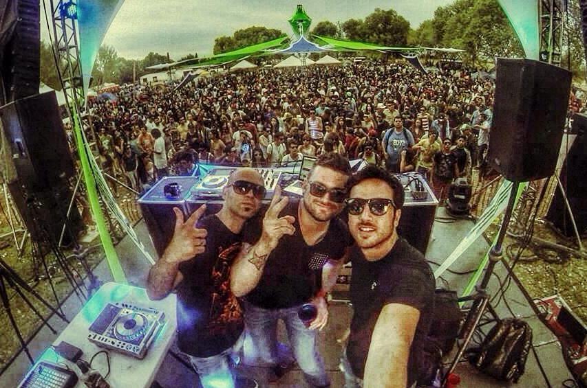 dj_danchou's tweet photo. http://t.co/Lm0ttuWNNG
#ELECTROSUN
#VIVETRIBE
#AQUATICA
#PSYCHE
#サイケ
⭕ ダウンロード配信
https://t.co/m0phQVM9lG http://t.co/mwlItzFFvZ