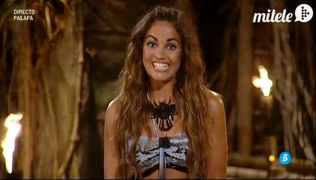 vanitatis's tweet photo. .@laralvarezg, muy guapa y con 10cm más de pelo.¿Tendrá algún 'crecepelo' en la isla? #galaSV3 http://t.co/ul0DtTQgh3 http://t.co/D8WCUJh3Nm