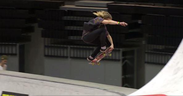 Dailymotion's tweet photo. Skateboard highlights from #simplesession15 finals 2015 http://t.co/ZNQthzpsfU via @RedBull http://t.co/o6FW82jhLZ
