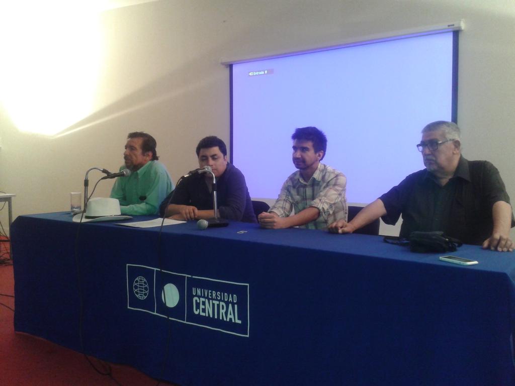 Anarcich's tweet photo. Exitosa escuela de verano @Ucen estuvo @IsmaelDJRetro @albertocancino @hmellamartinez entre otros #radioscomunitarias http://t.co/PxSrDFsjmv