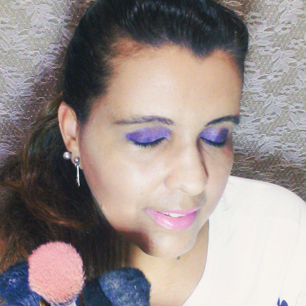 edihairass's tweet photo. Minha make de hoje http://t.co/DoZDNIgnzu