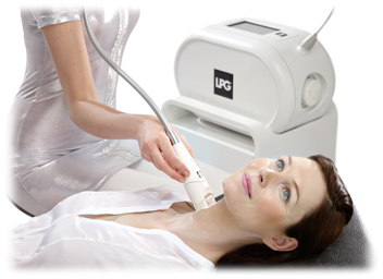 ApolloSpa's tweet photo. How about a non-invasive #facelift ? Apollo Spa is one of a kind with its #EndermoLift procedure! Come get it! http://t.co/JoTVuOMmJq