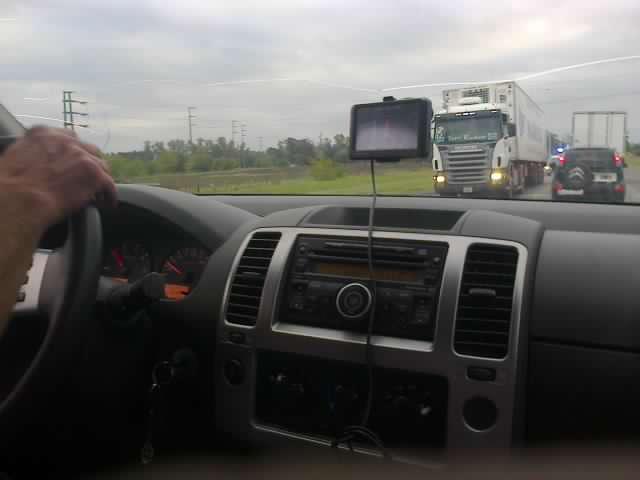 GonzaloPerez410's tweet photo. A cutral cooooo , #nissan #papa #nico #viajeee http://t.co/OWfnU0laao
