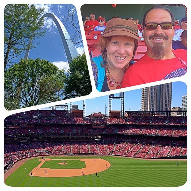 Technomadia's tweet photo. Awesome day doing St. Louis things - ride up the Arch followed by a Cards game. #baseballg… http://t.co/iCsmUsN1cM http://t.co/M17Tu5bKEN