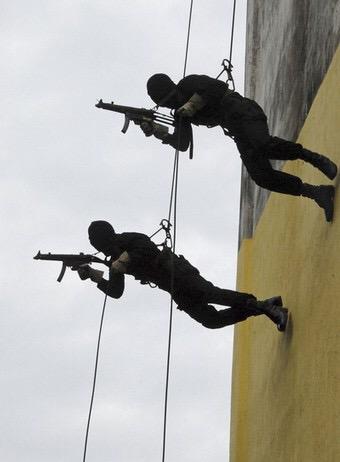 Orgatheri_raees's tweet photo. MDP gaumuge siyadathu gelluvalan ulheytheeve alhugandumen live vaza naai eku fori marani Male gai http://t.co/Dapj7iiUHr