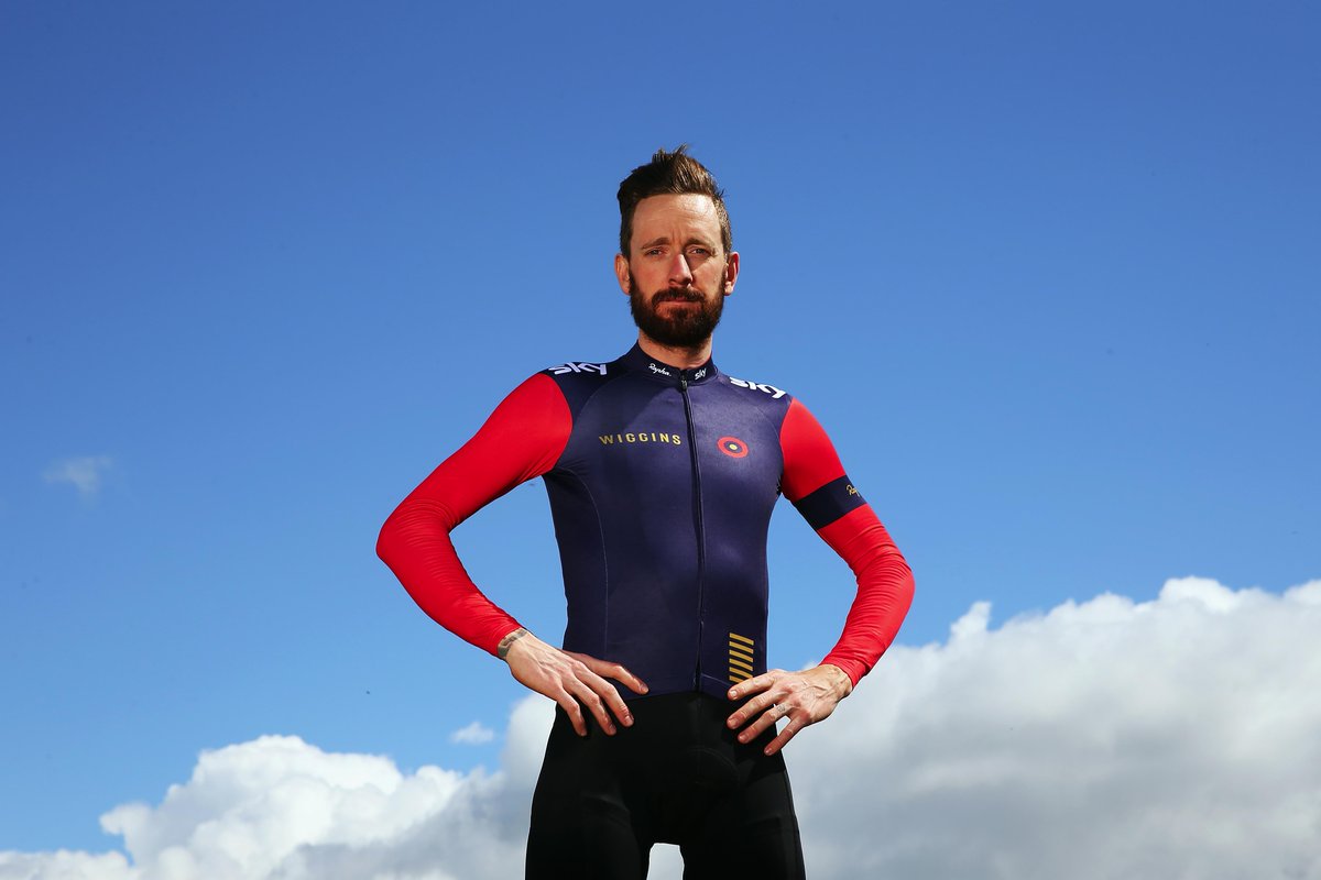 OfficialWIGGINS's tweet photo. #WIGGINS are in town! #TdY #RGB http://t.co/LhdUYLXDVV