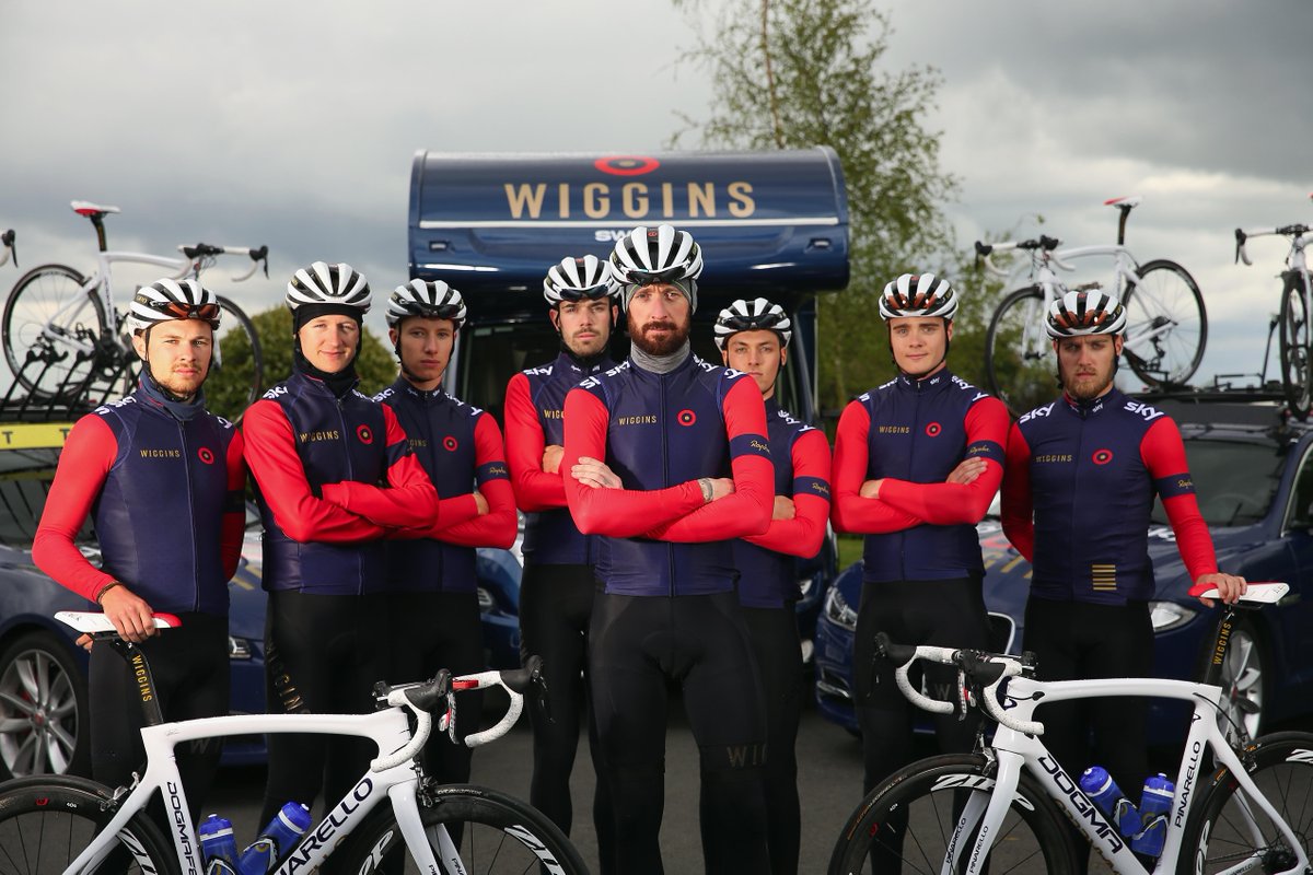 OfficialWIGGINS's tweet photo. #WIGGINS are in town! #TdY #RGB http://t.co/LhdUYLXDVV