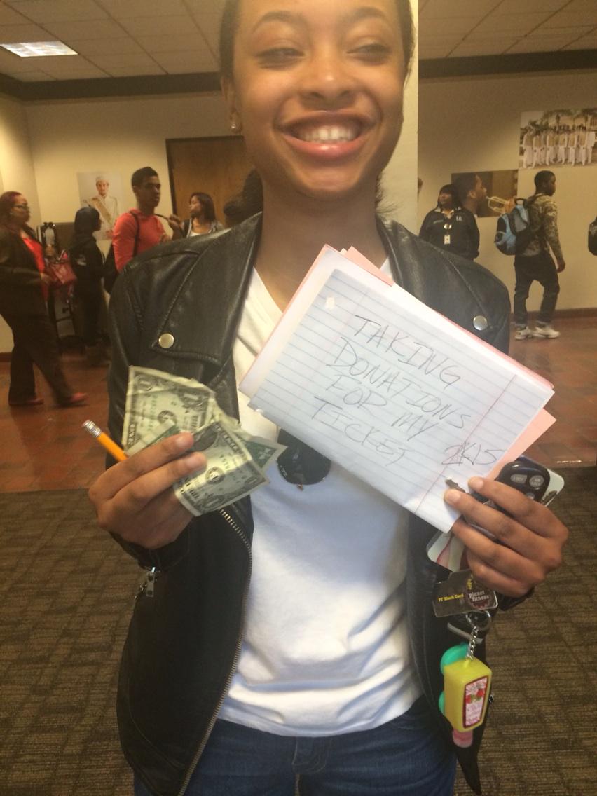 InspiredByMani_'s tweet photo. Everybody help Jordan out to pay off her car ticket!!!! #JordanFoundation #HelpSaveTheCar @Dancintomydream http://t.co/oePIYNNnvt
