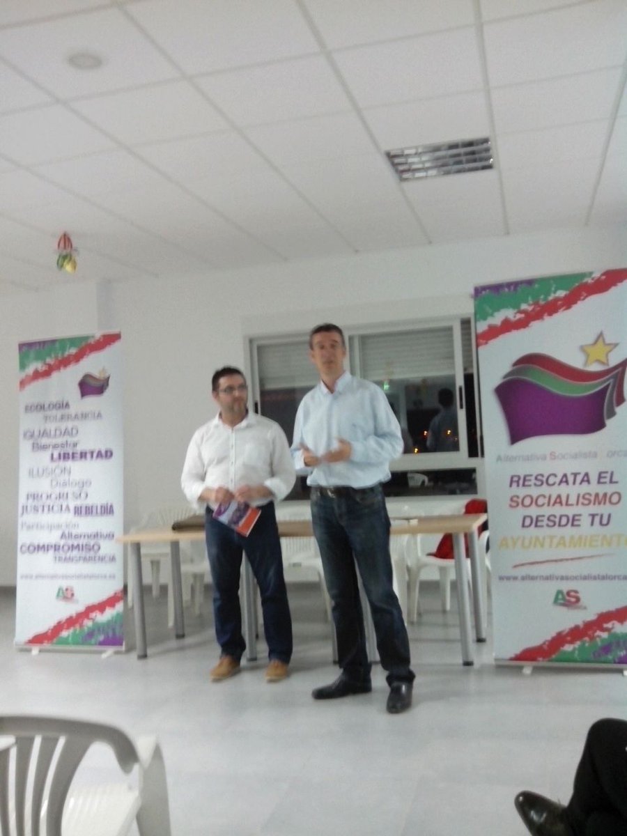 DanielMFajardo's tweet photo. Reunión en Río http://t.co/N66g11cjVP