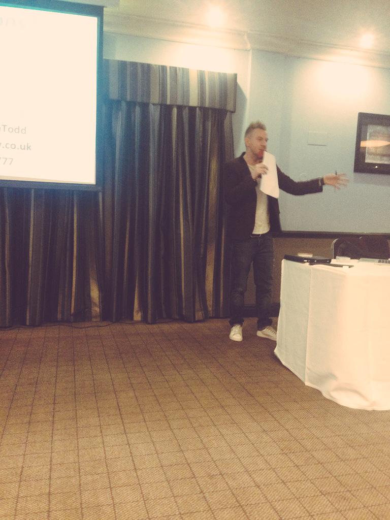 sweettayloula's tweet photo. It's so wonderful to see @jdfreeradio showing is passion for growing coventry! #CovTweetUp @Covhour @CovTweetup http://t.co/xbK1wSQ03t