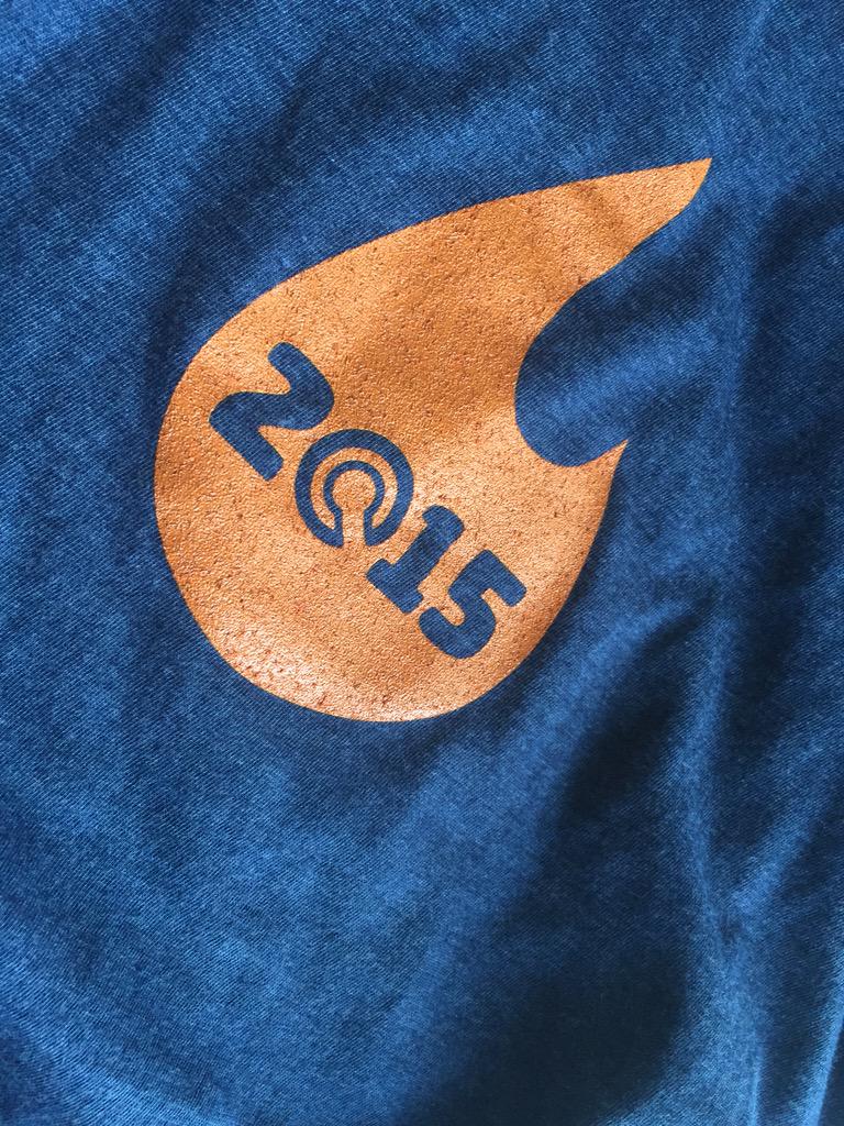 IgniteBoise's tweet photo. If you have a ticket tonight, get here at 6pm for a chance to get your hands in one of these! #IB2015 http://t.co/qRQeN715gZ