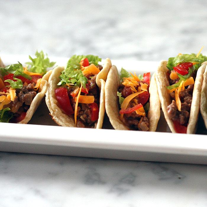 Shape_Magazine's tweet photo. This homemade mini tortilla recipe kicks the store-bought kind to the curb: http://t.co/hY8JZbEQ6L http://t.co/3FsDfyEIFV