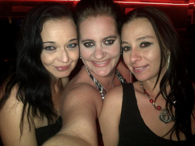 GoldCardClub's tweet photo. Selfie time Hehehehe http://t.co/elxtiWbPE0