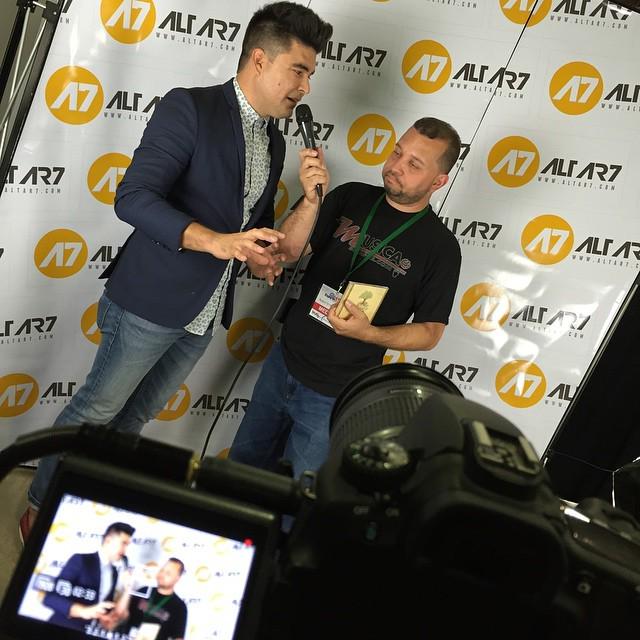 altar7's tweet photo. #expolit #entrevistas #miami http://t.co/ONPH5Tfez0