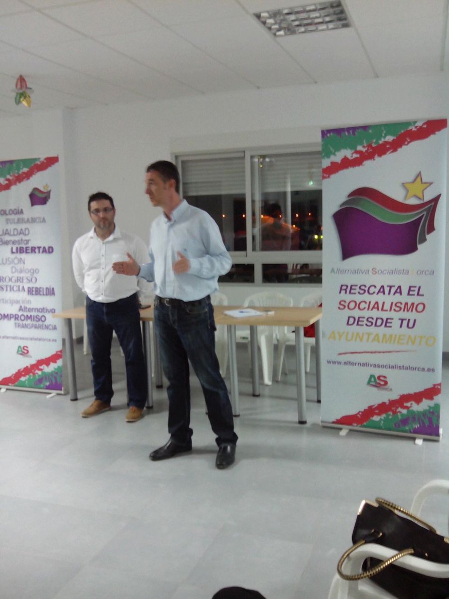 DanielMFajardo's tweet photo. Reunión en Río http://t.co/gpmBvLB6TM