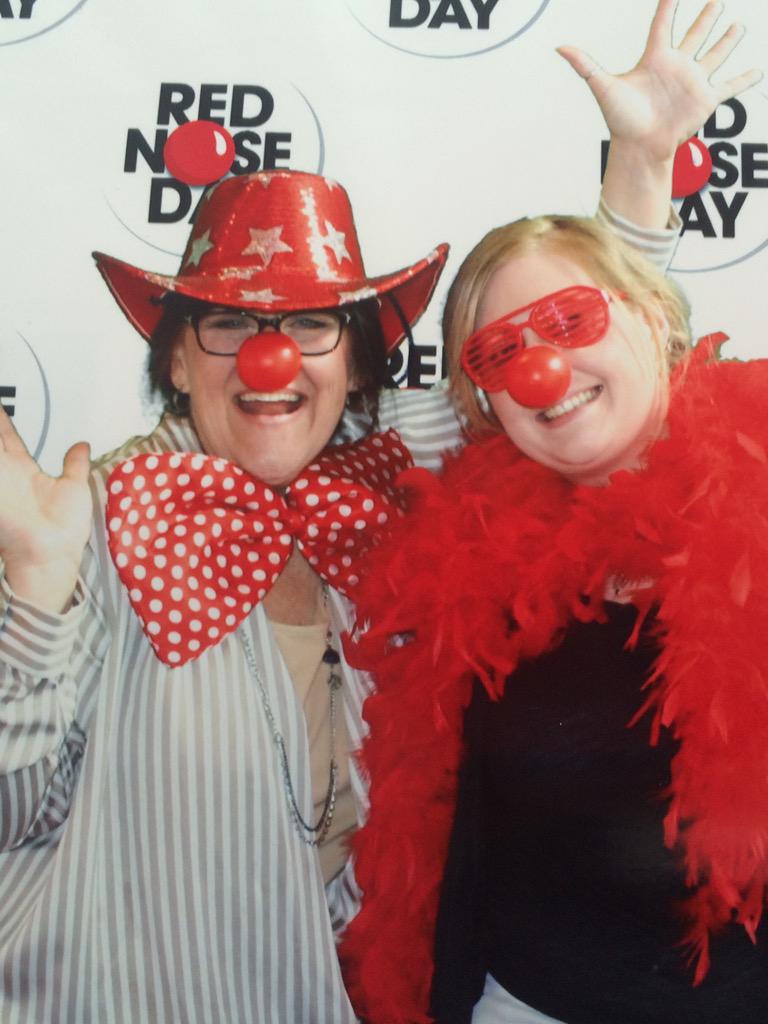 ClaireRatliff's tweet photo. #penguingirls supporting #rednoseday for @Walgreens at #swsNashville @aka2j http://t.co/N5Dp1C34OA