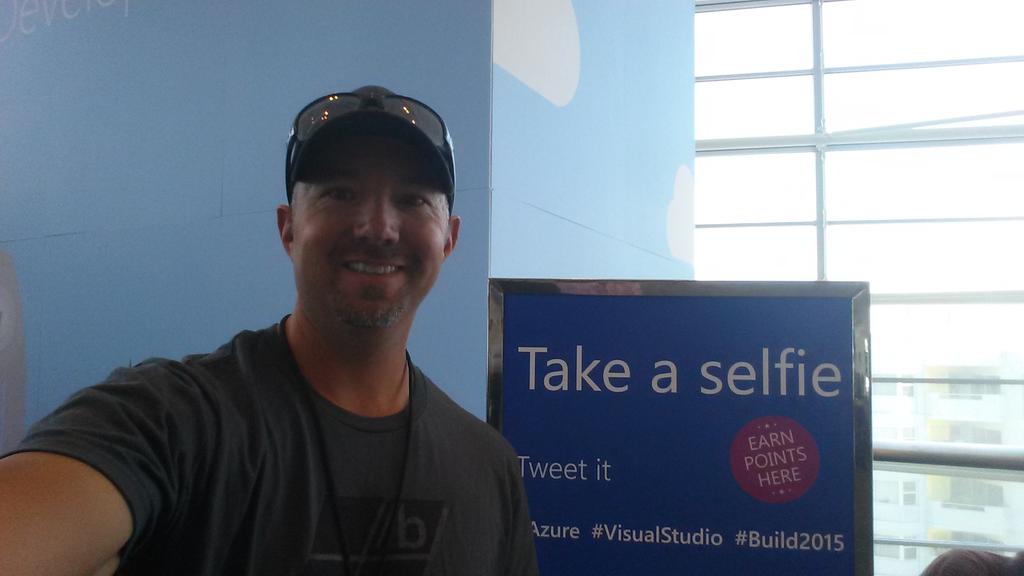 pazamudio's tweet photo. # azure # visualstudio http://t.co/o1fYXwj79e